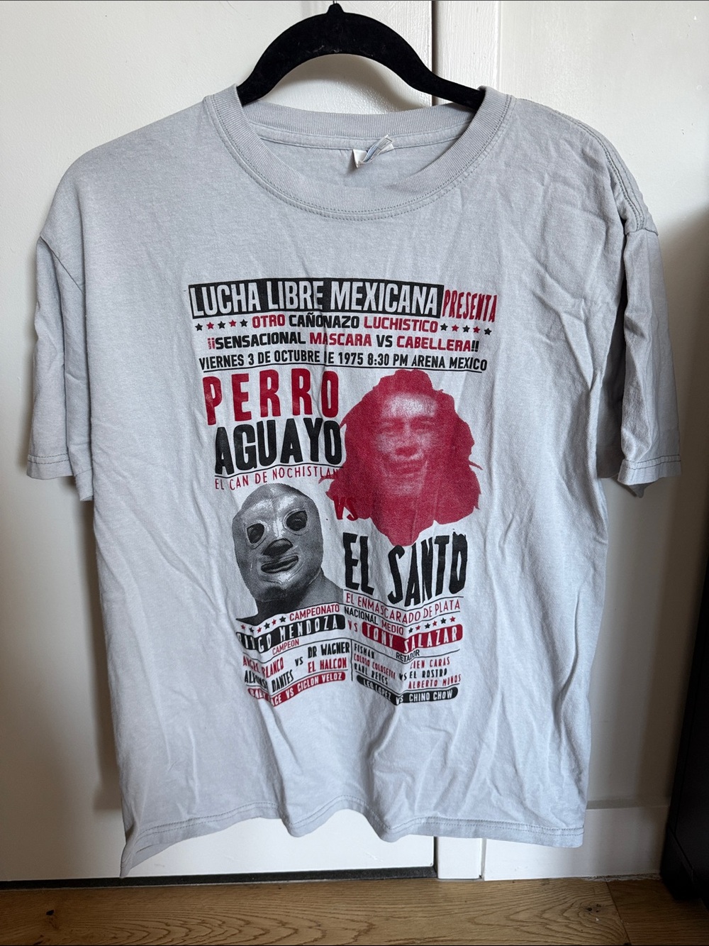 Men’s Lucha Libre T-shirt, 100% Cotton, size Large, Good Used Condition